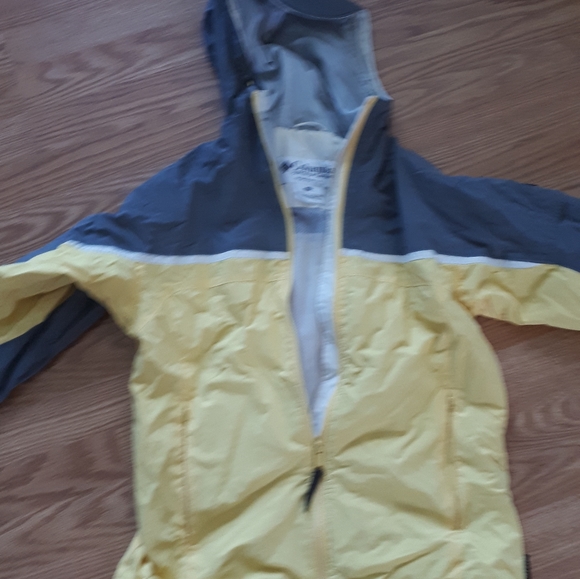2/$20 Columbia coat - Picture 2 of 2